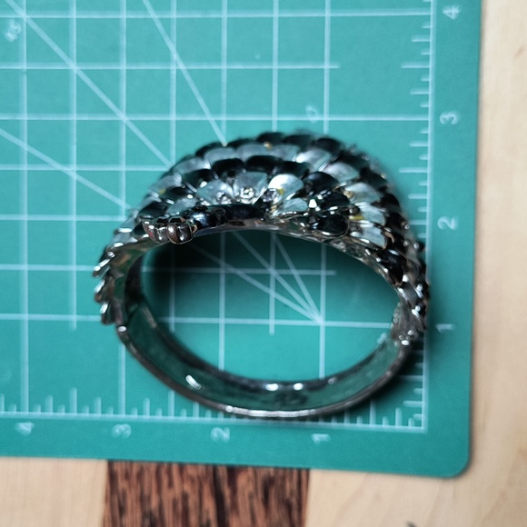 Inged Bracelet Fashion Rhinestone Enamel Black & Grey Metallic - Picture 13 of 16